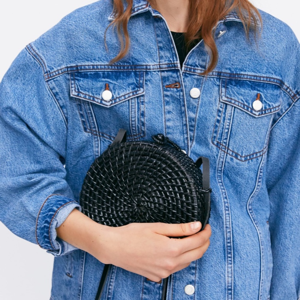 Zara Black Woven Round Crossbody Bag with Floral Lining - Picture 2 of 6